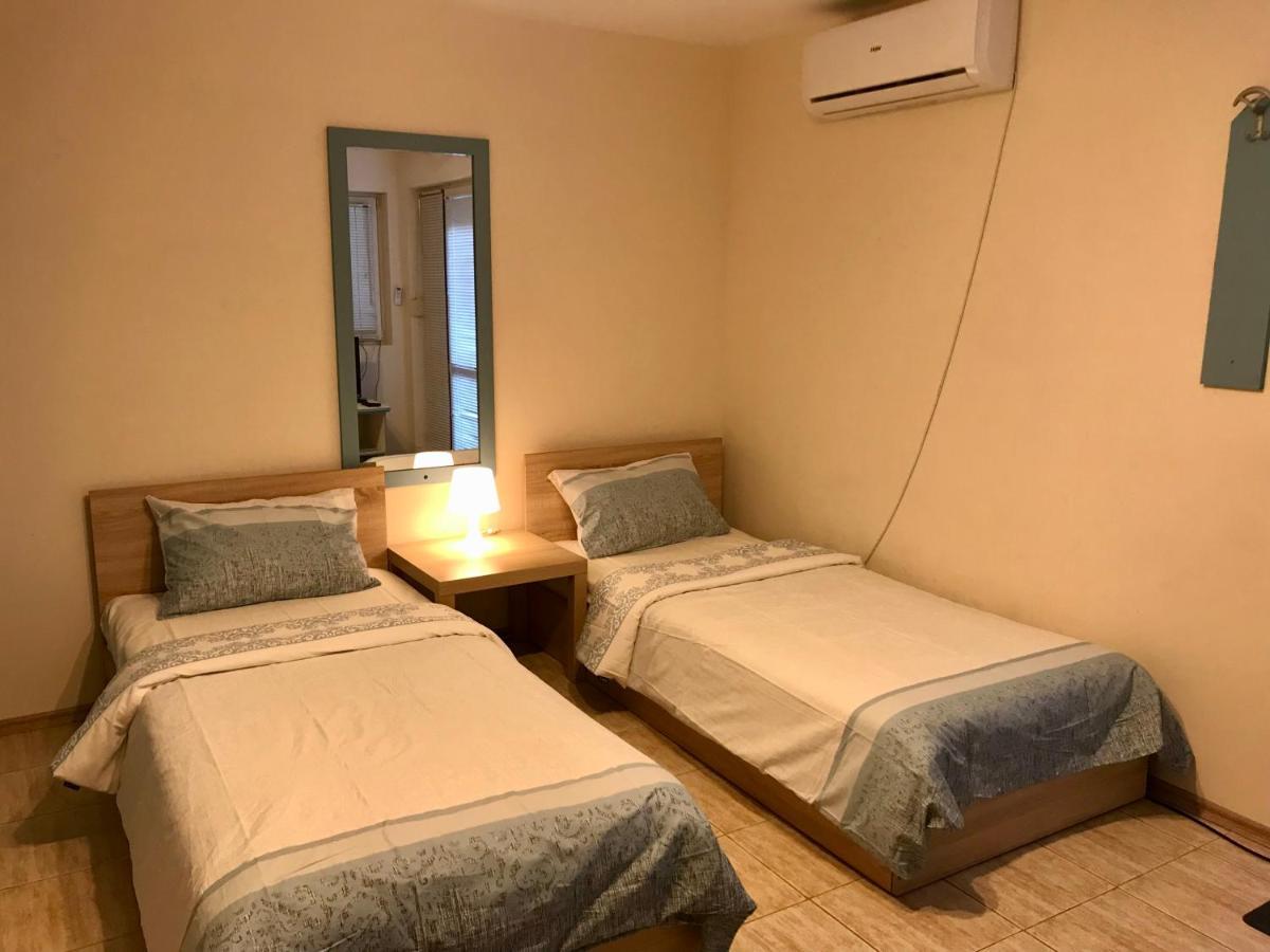 Ssenyange Guest House Warna Zewnętrze zdjęcie